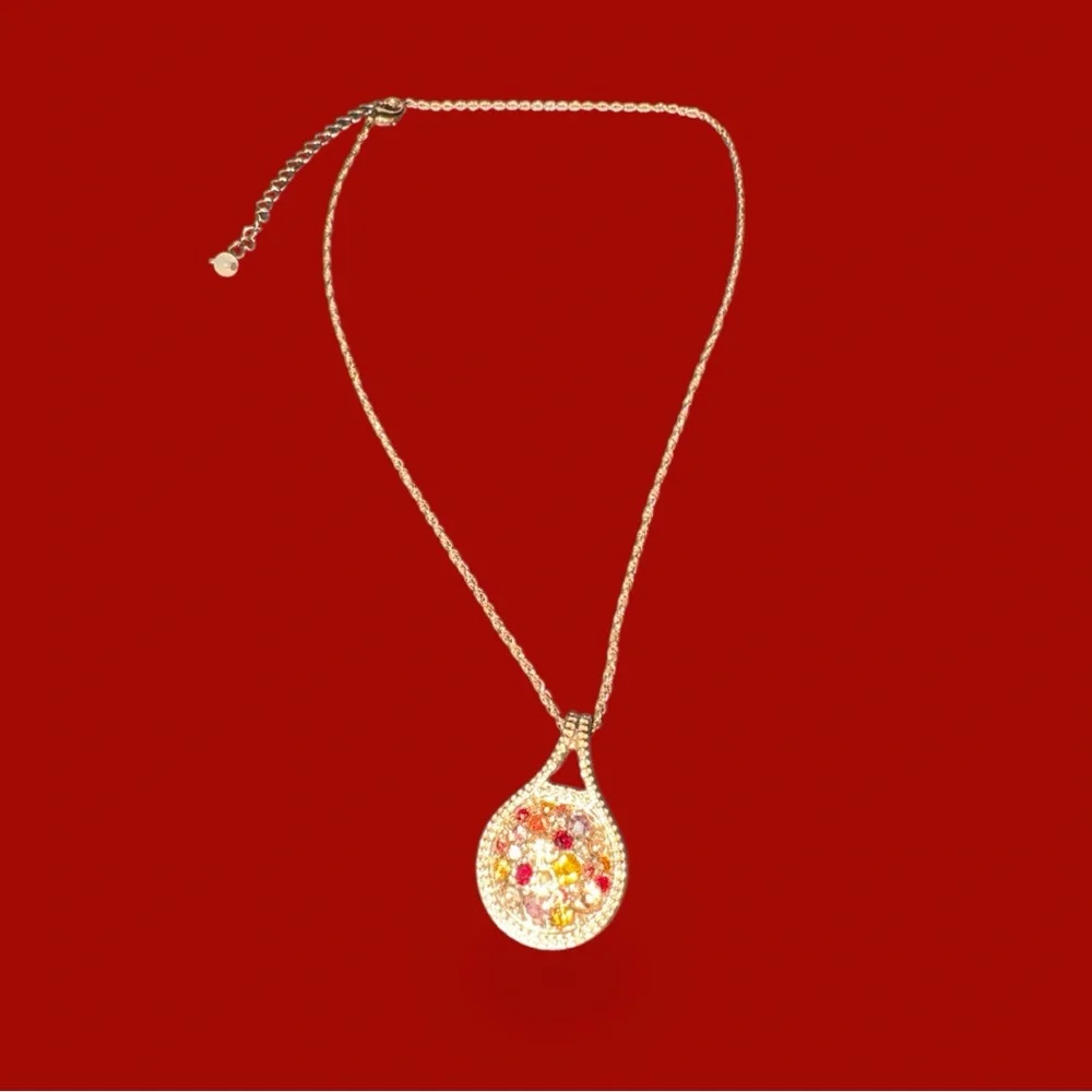 Multicolor Gold-Tone Chain Necklace with colourful rhinestones crystals pendant. - Picture 3 of 10